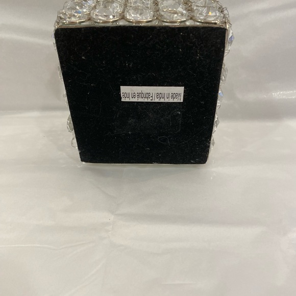 EUC TRINKET BOX WITH MIRRORED INTERIOR BOTTOM AND CRYSTALS SURROUNDING - Picture 9 of 12